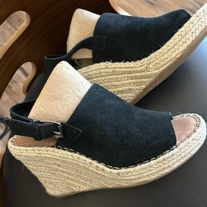 🆕Toms Black Suede Wedge Sandals